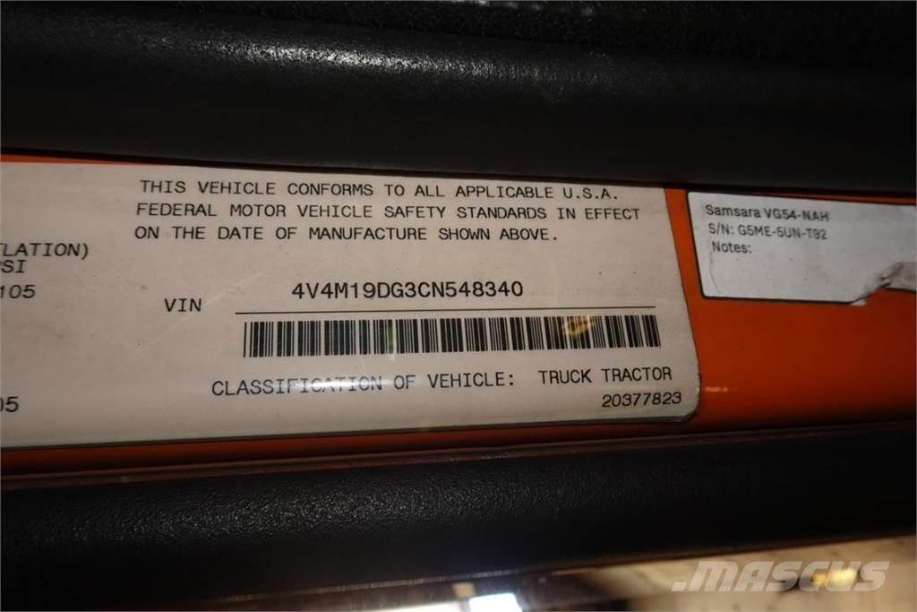 Volvo VNM42T Autocabinati