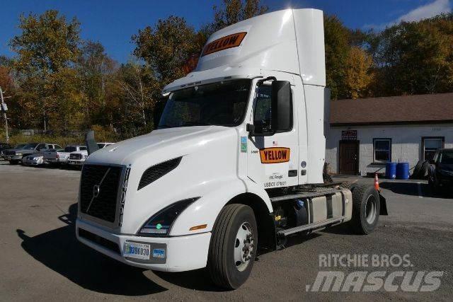 Volvo VNR Autocabinati