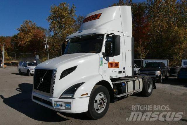 Volvo VNR Autocabinati