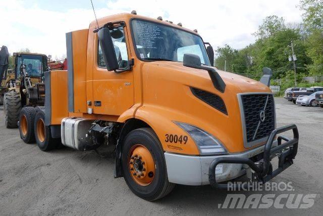 Volvo VNR64T300 Autocabinati
