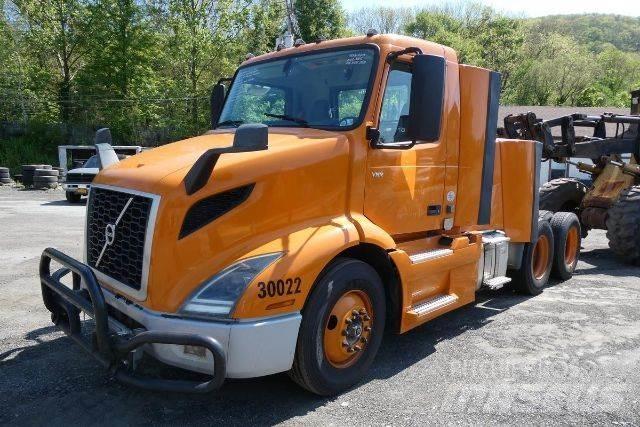 Volvo VNR64T300 Autocabinati
