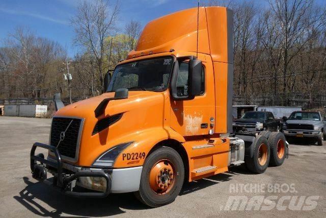 Volvo VNR64T300 Autocabinati