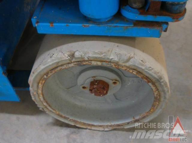 Genie GS-1932 Piattaforme a braccio articolato