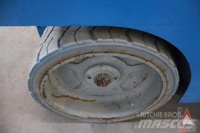 Genie GS-2046 Piattaforme a braccio articolato