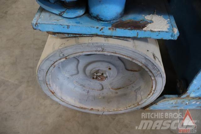 Genie GS-3246 Piattaforme a braccio articolato