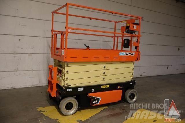 JLG 3246ES Piattaforme a braccio articolato