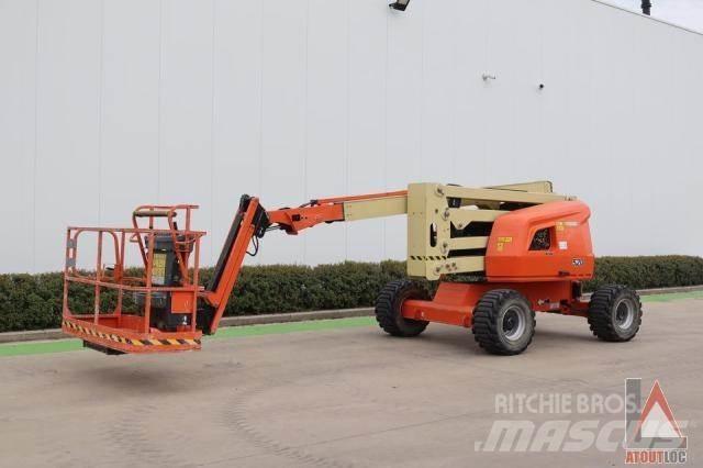 JLG 520AJ Piattaforme a braccio articolato