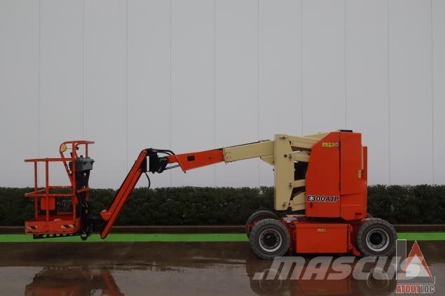 JLG E300AJP Piattaforme a braccio articolato