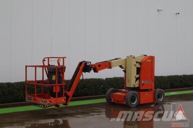 JLG E300AJP Piattaforme a braccio articolato