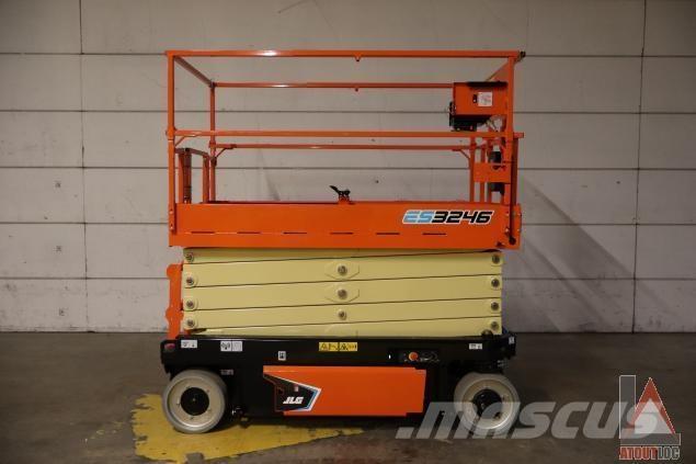 JLG ES3246 Piattaforme a braccio articolato