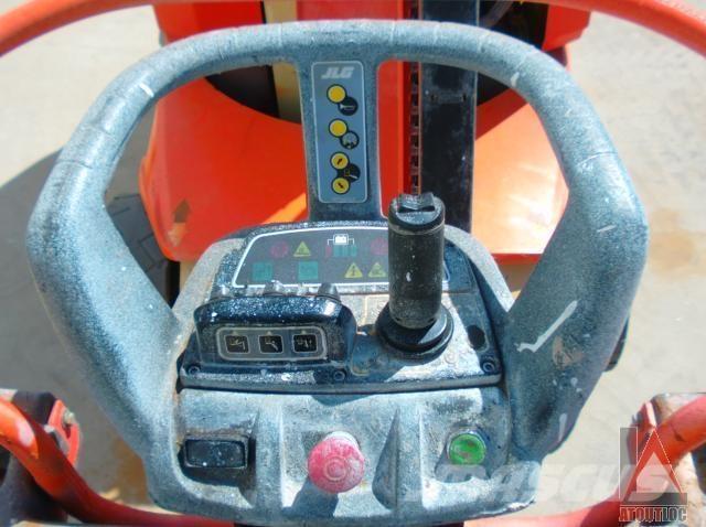 JLG TOUCAN 12E + Piattaforme a braccio articolato