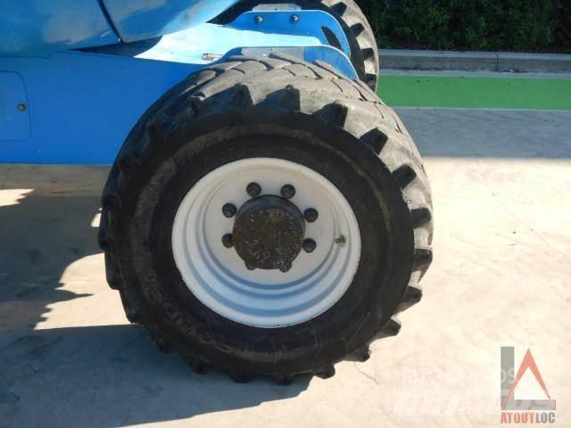 Manitou 200 ATJ Piattaforme a braccio articolato