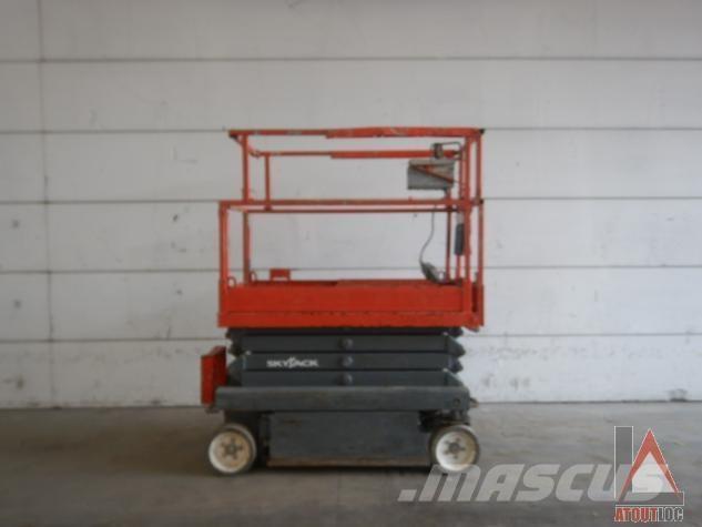 SkyJack SJ3219 Piattaforme a braccio articolato