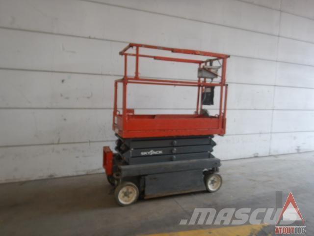 SkyJack SJ3219 Piattaforme a braccio articolato