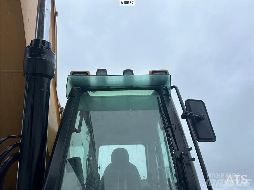 CAT 300D Escavatori cingolati
