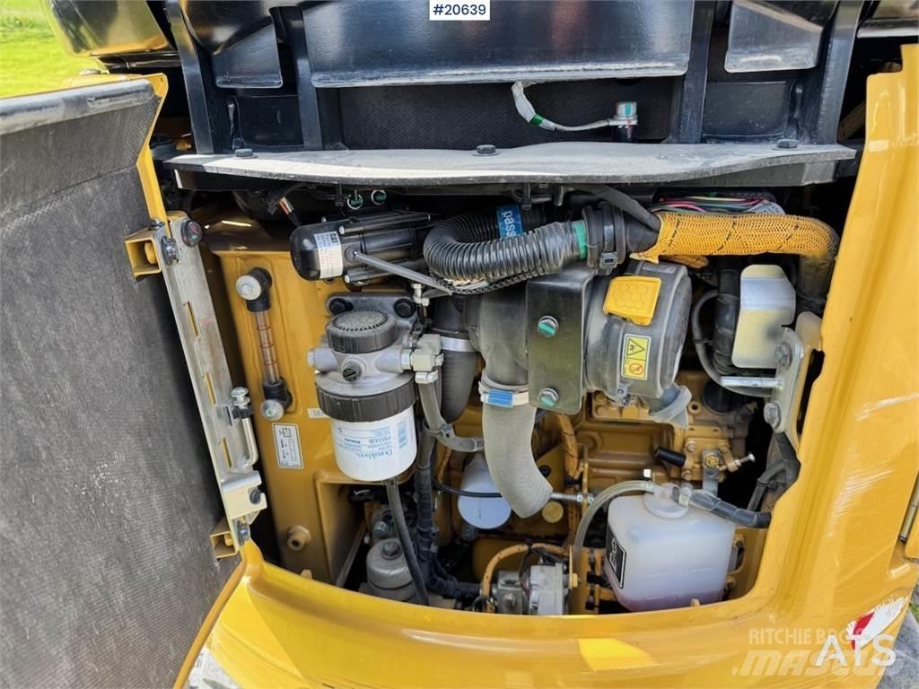 CAT 301.8 Escavatori cingolati