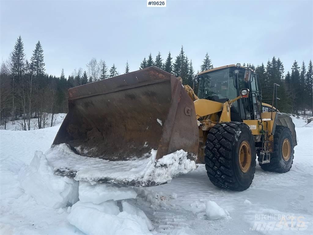 CAT 966G Pale gommate