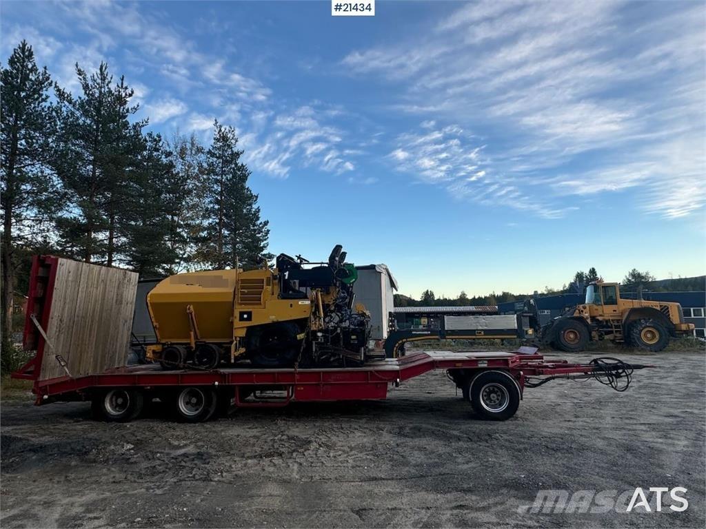 CAT AP 300 Finitrici