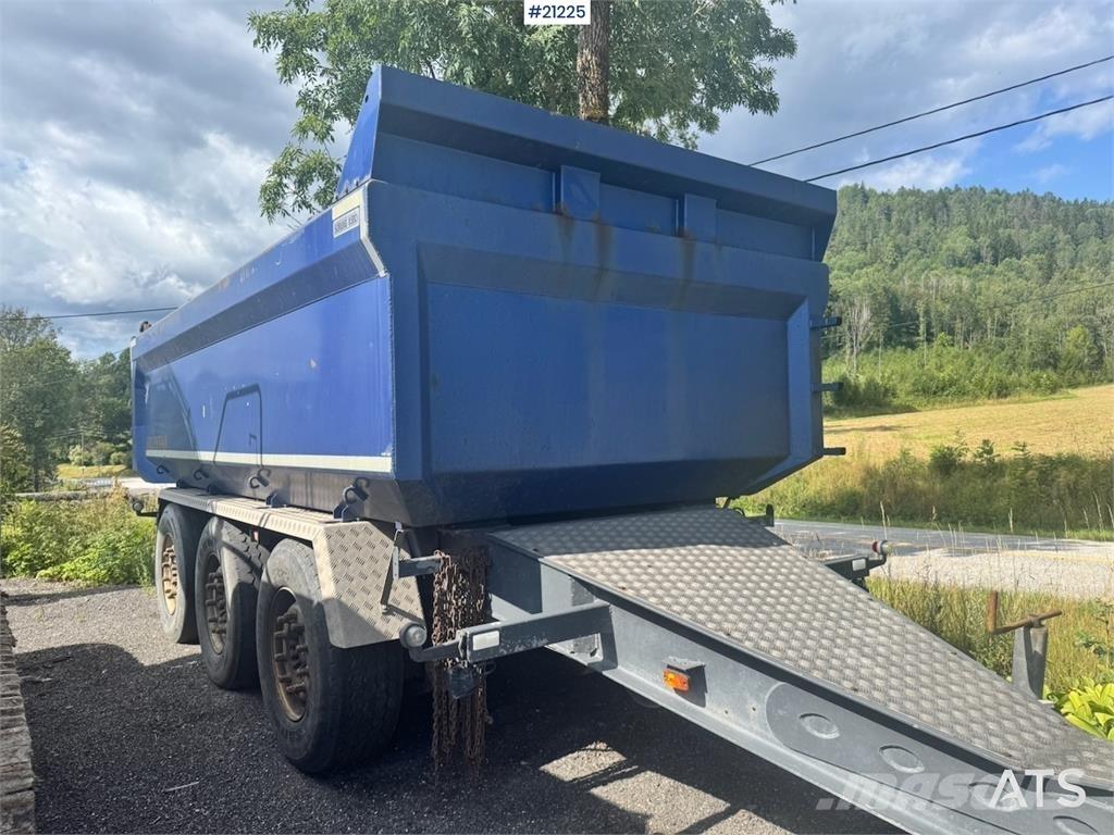 Maur Trailer. Rimorchi ribaltabili