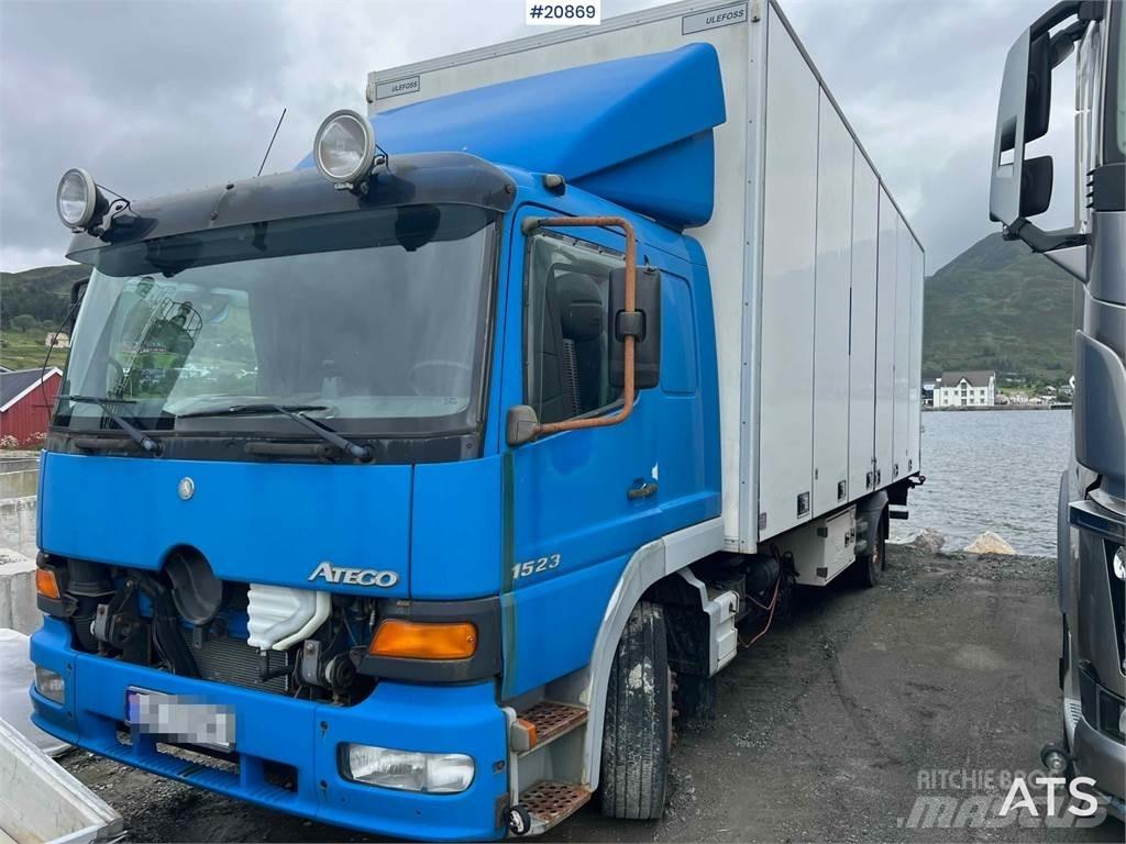 Mercedes-Benz 1523 Camion cassonati