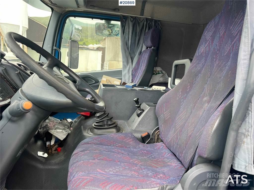 Mercedes-Benz 1523 Camion cassonati