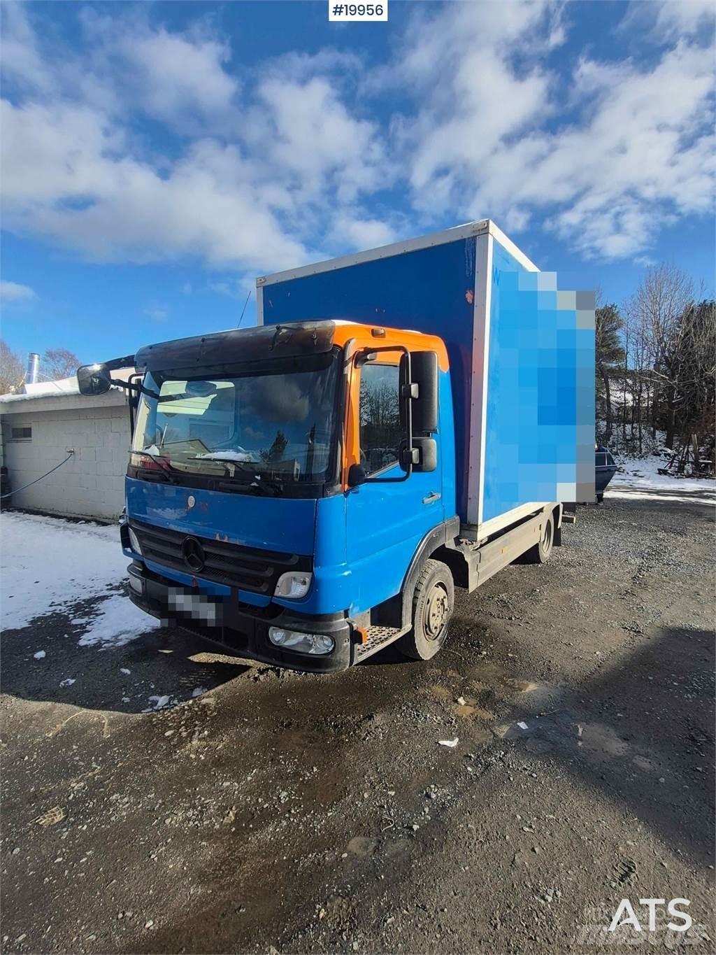 Mercedes-Benz 818 Camion cassonati