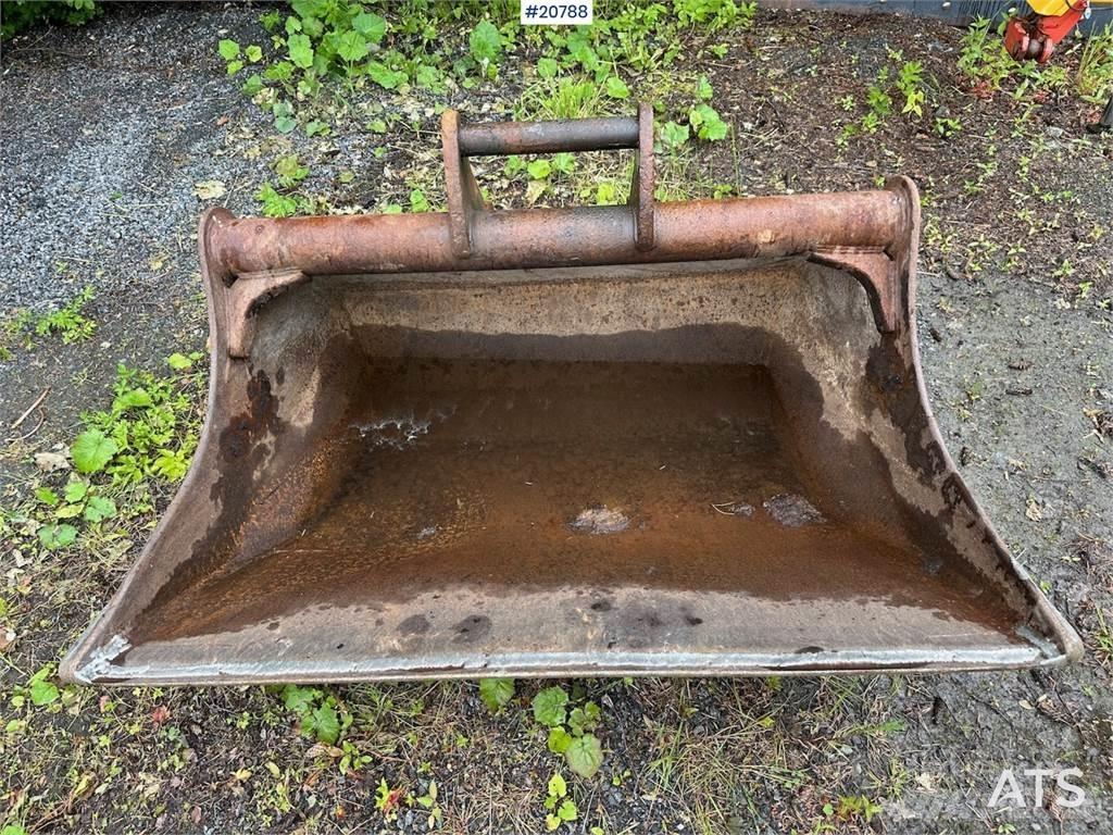 New Holland ST 135 Escavatori cingolati