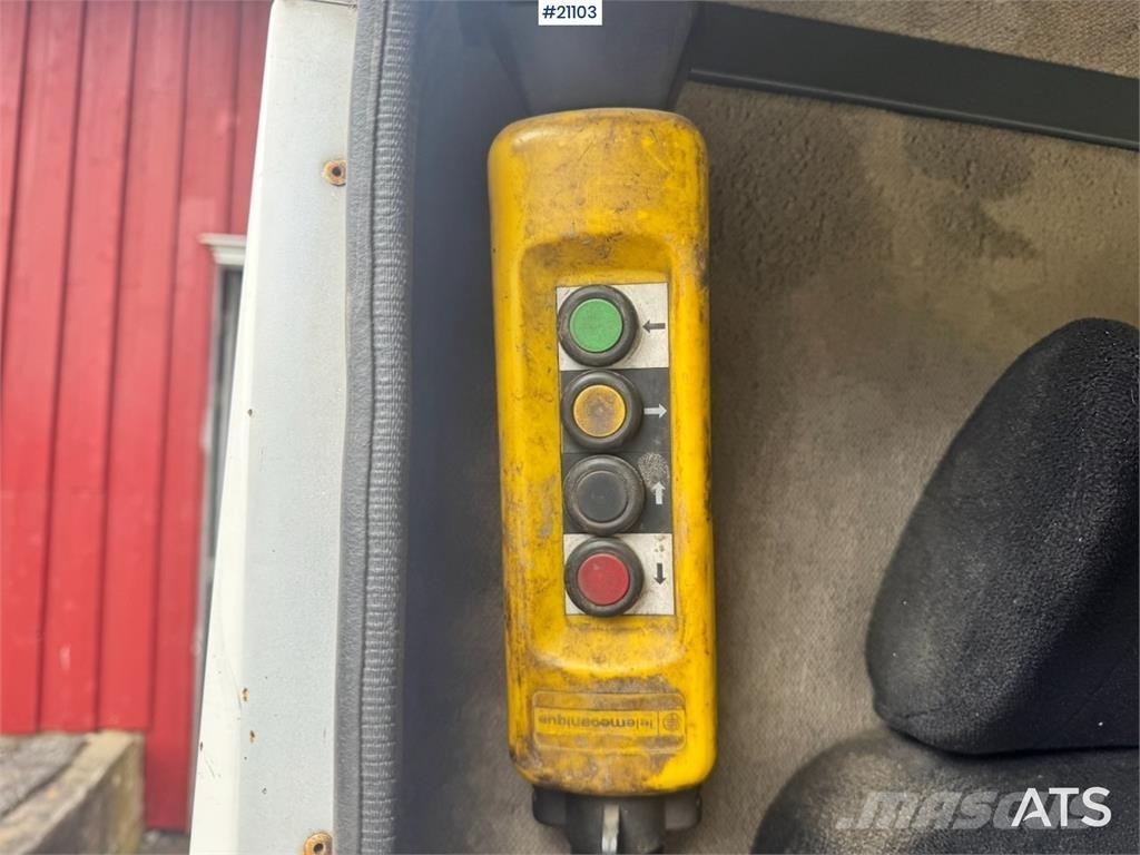 Ravo 540 Sweeper. Autocarro spazzatrice