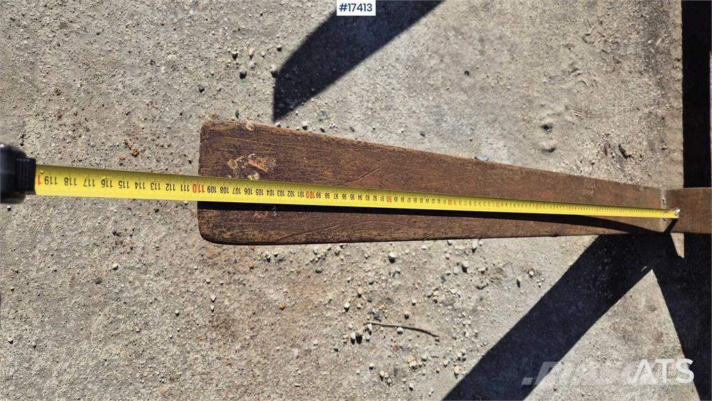 Ahlmann AL 85 t Pale gommate