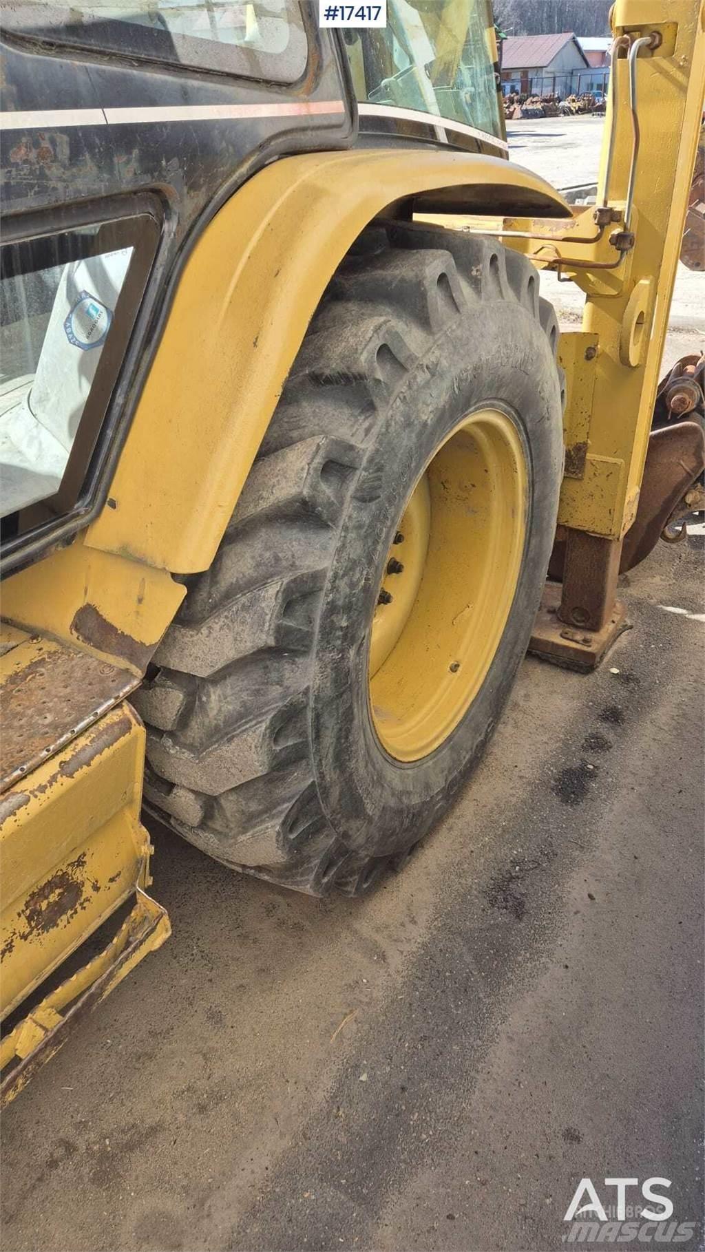 CAT 428D Terne