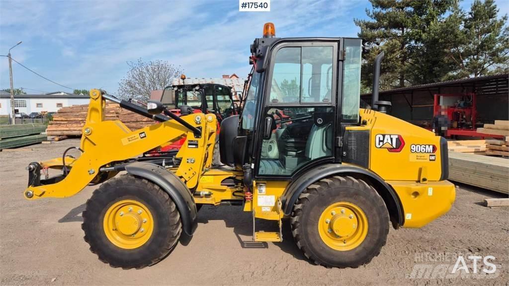 CAT 906M Pale gommate