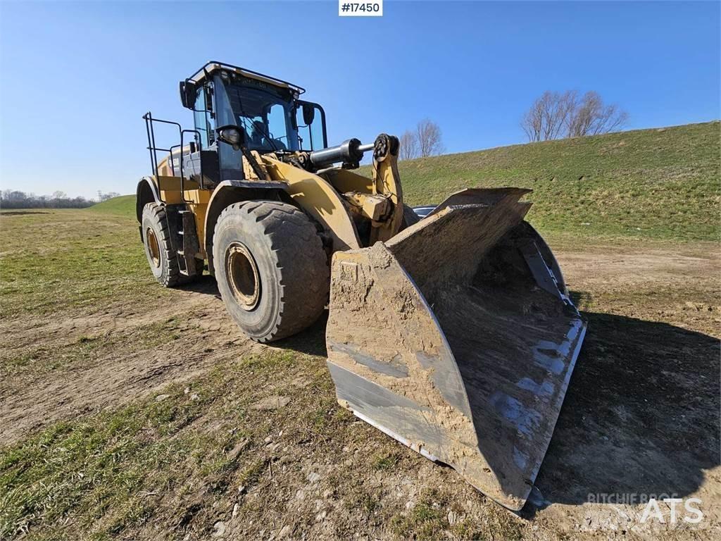 CAT 966M Pale gommate