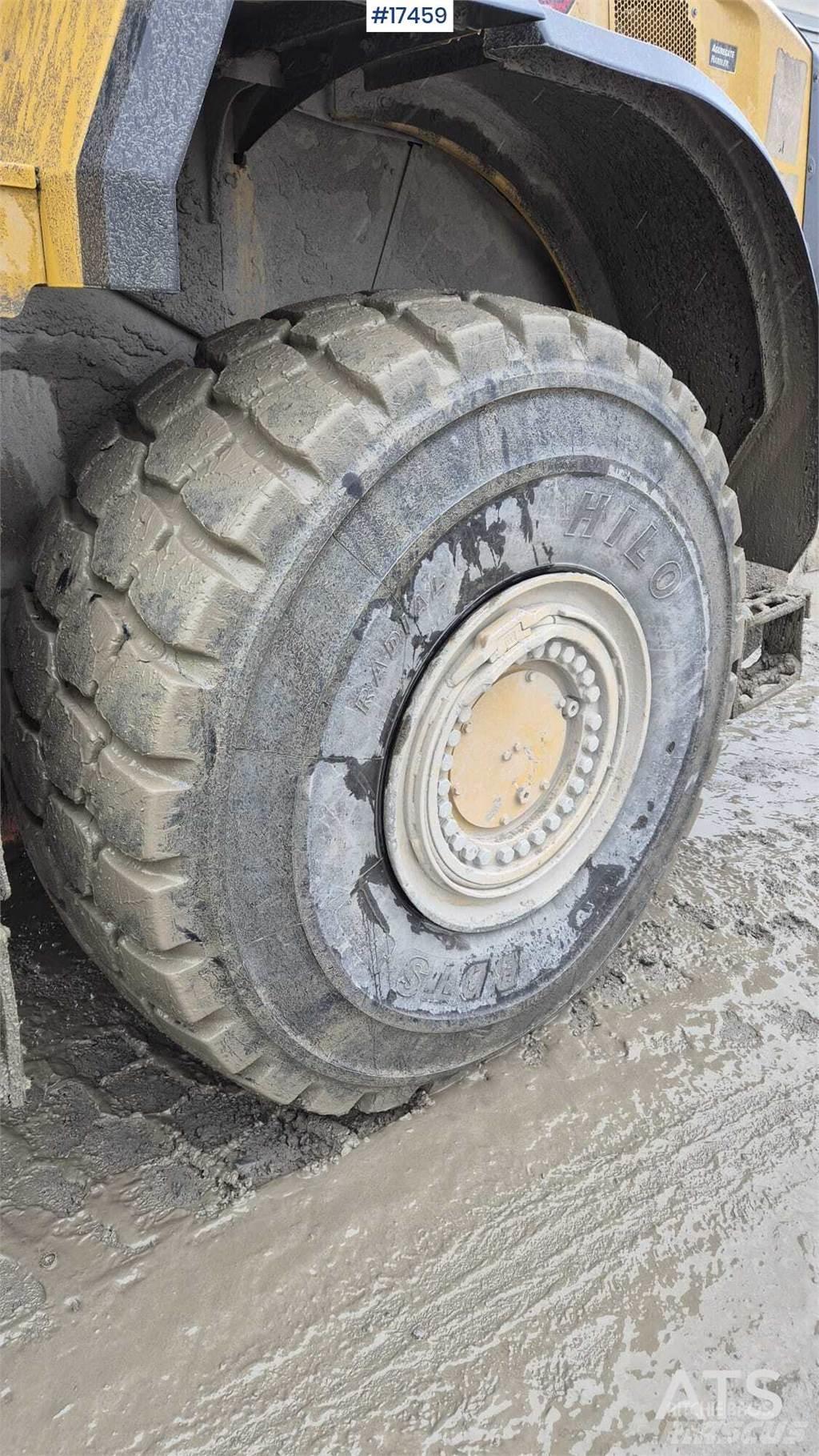 CAT 980 XE Pale gommate