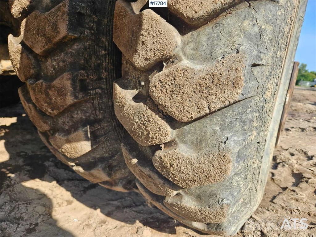 CAT M316C Escavatori gommati