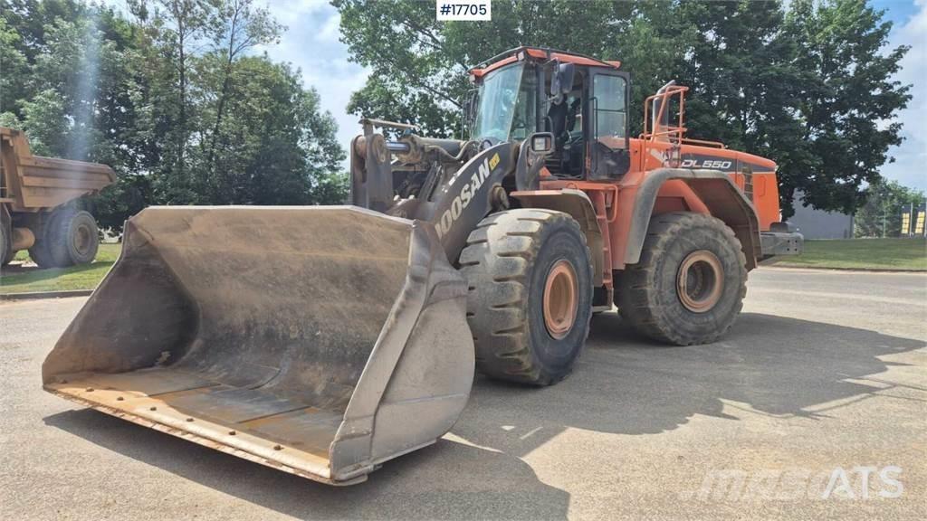 Doosan DL550-5 Pale gommate