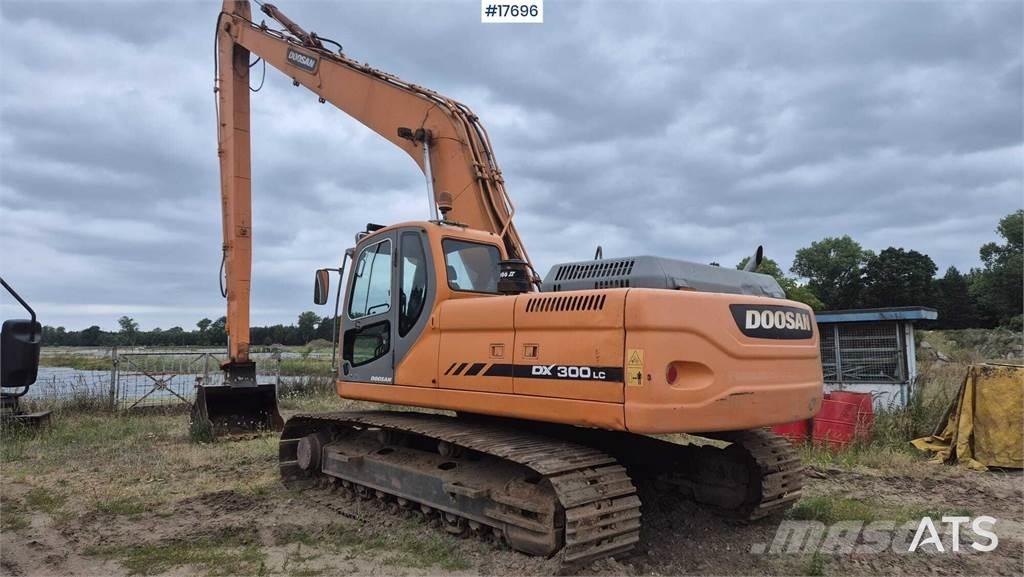 Doosan DX 300 LC Escavatori cingolati