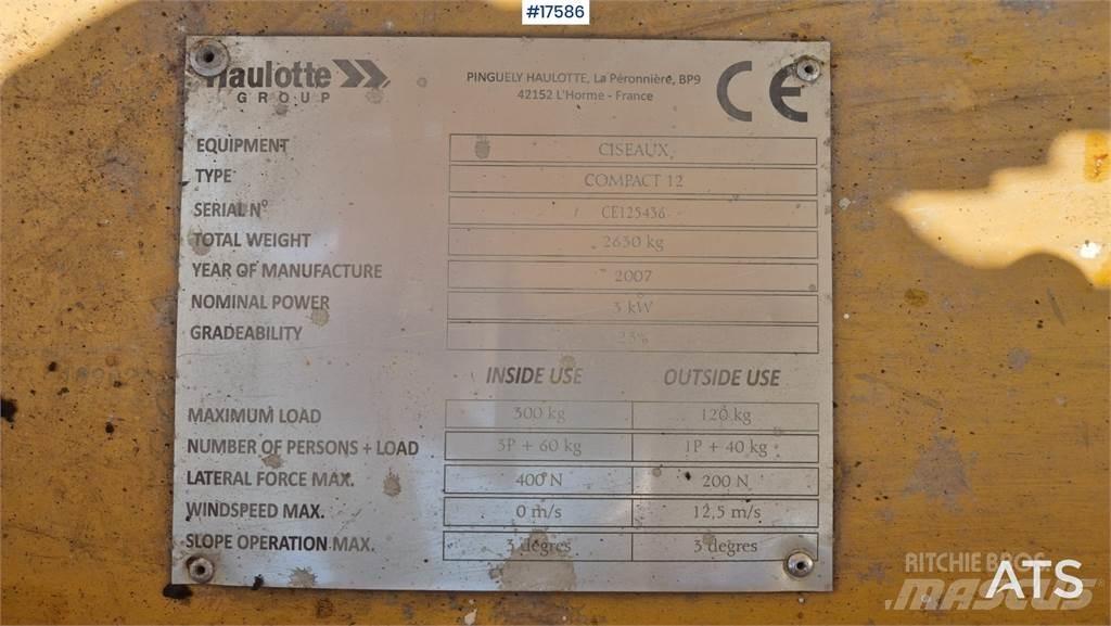 Haulotte Compact 12 Piattaforme a pantografo