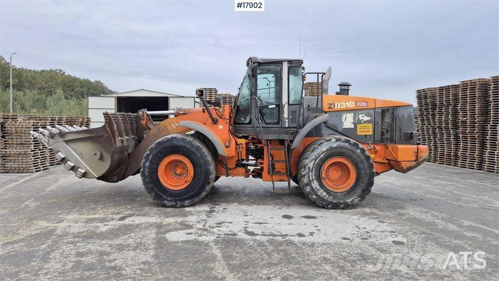 Hitachi ZW 310 Pale gommate