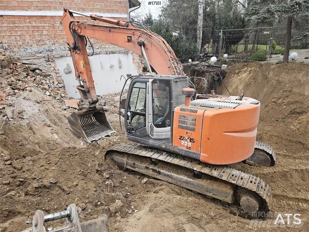 Hitachi ZX225 LC Escavatori cingolati