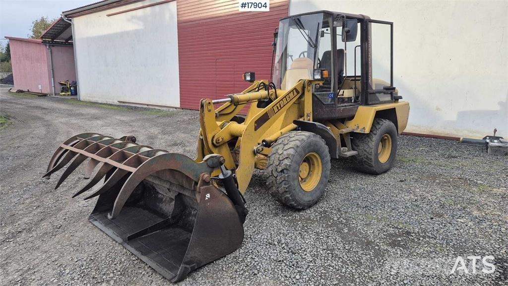 Hydrema WL 480 Pale gommate