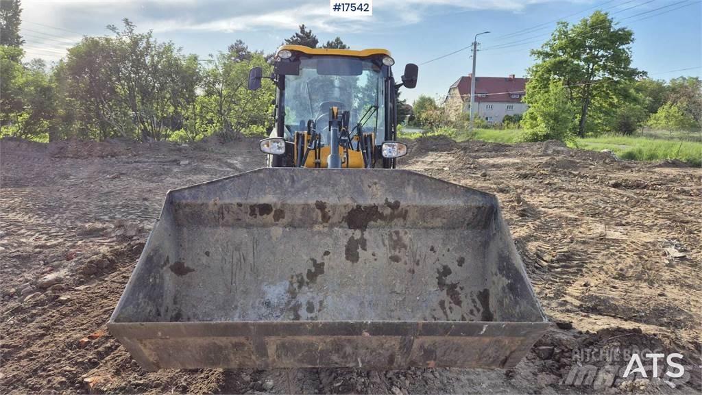JCB 407 T4 Pale gommate