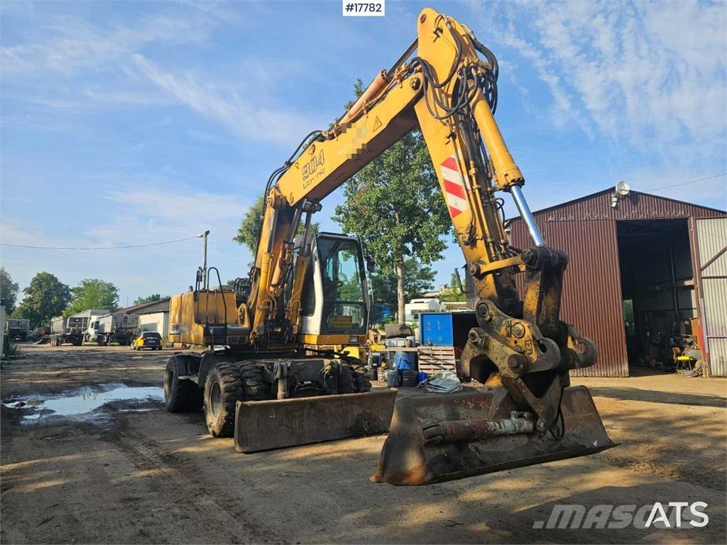 Liebherr A 904 Escavatori gommati