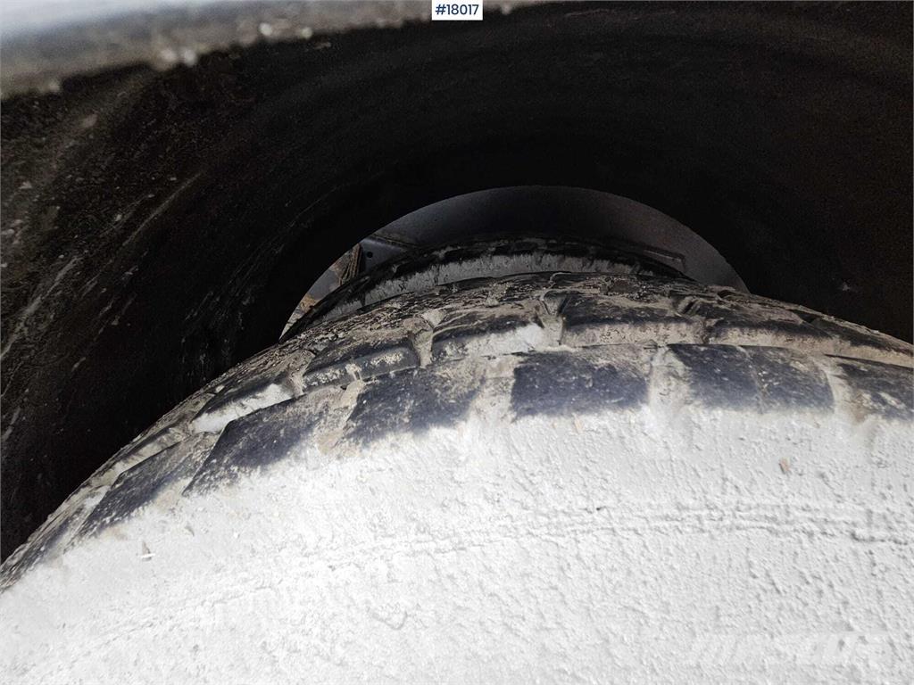 MAN TGL 12.180 Camion dei rifiuti