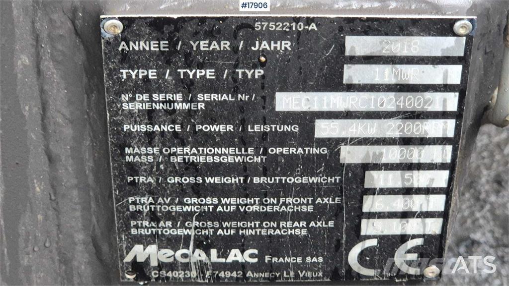 Mecalac 11 MWR Escavatori gommati