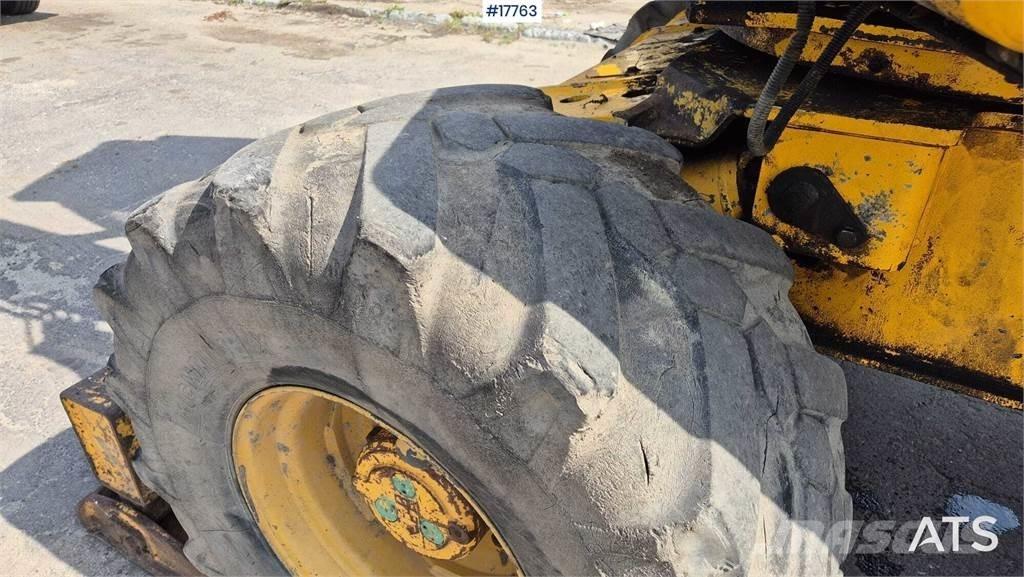 Mecalac 12MX Escavatori gommati