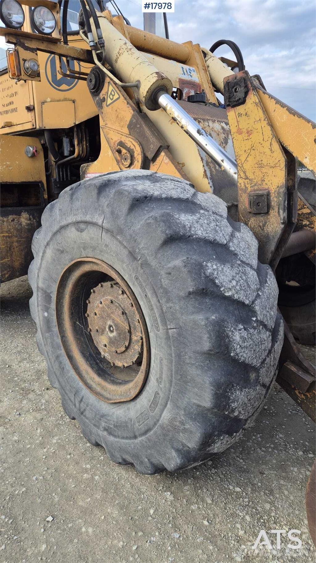 Stalowa Wola ŁK 34 Pale gommate