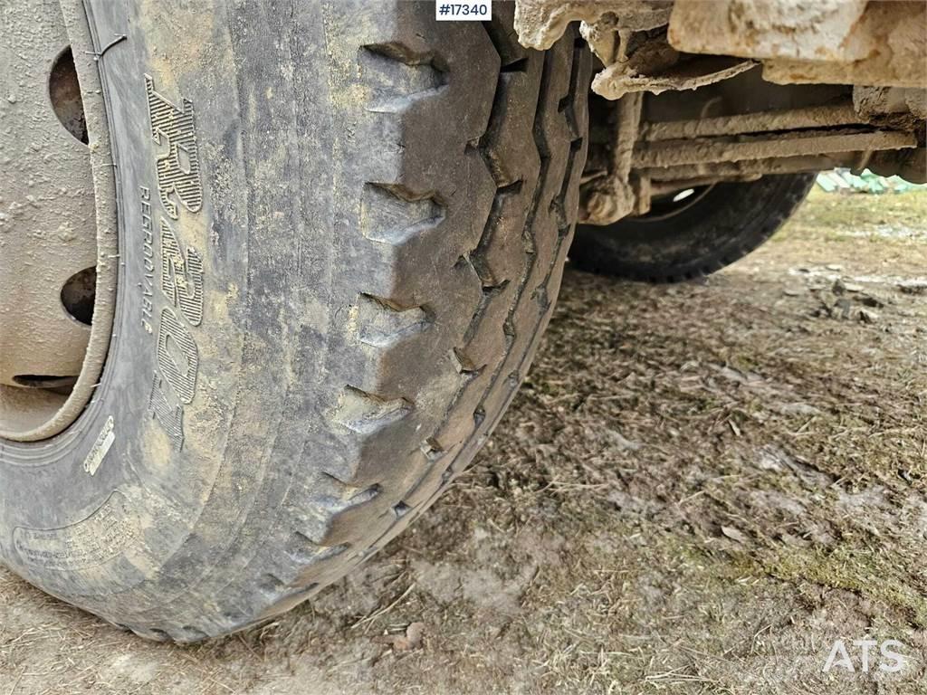 Volvo 420 8x4 Camion ribaltabili
