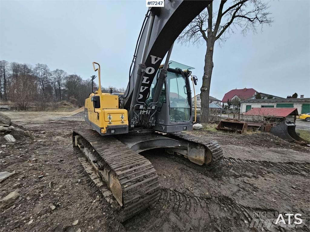 Volvo EC220DL Escavatori cingolati