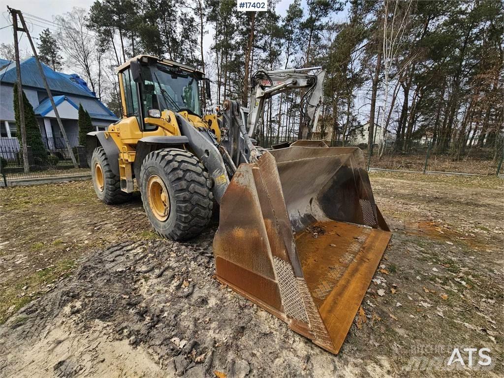 Volvo L120F Pale gommate