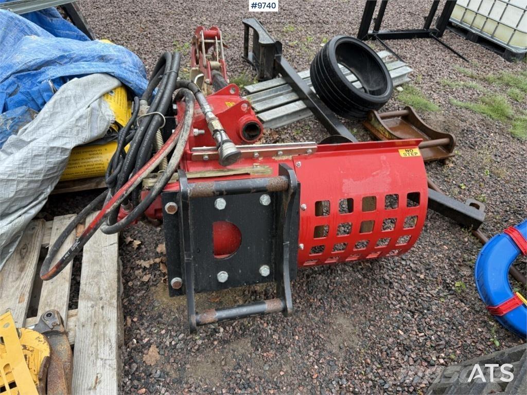 Auger Torque XHD 900 Retroescavatori
